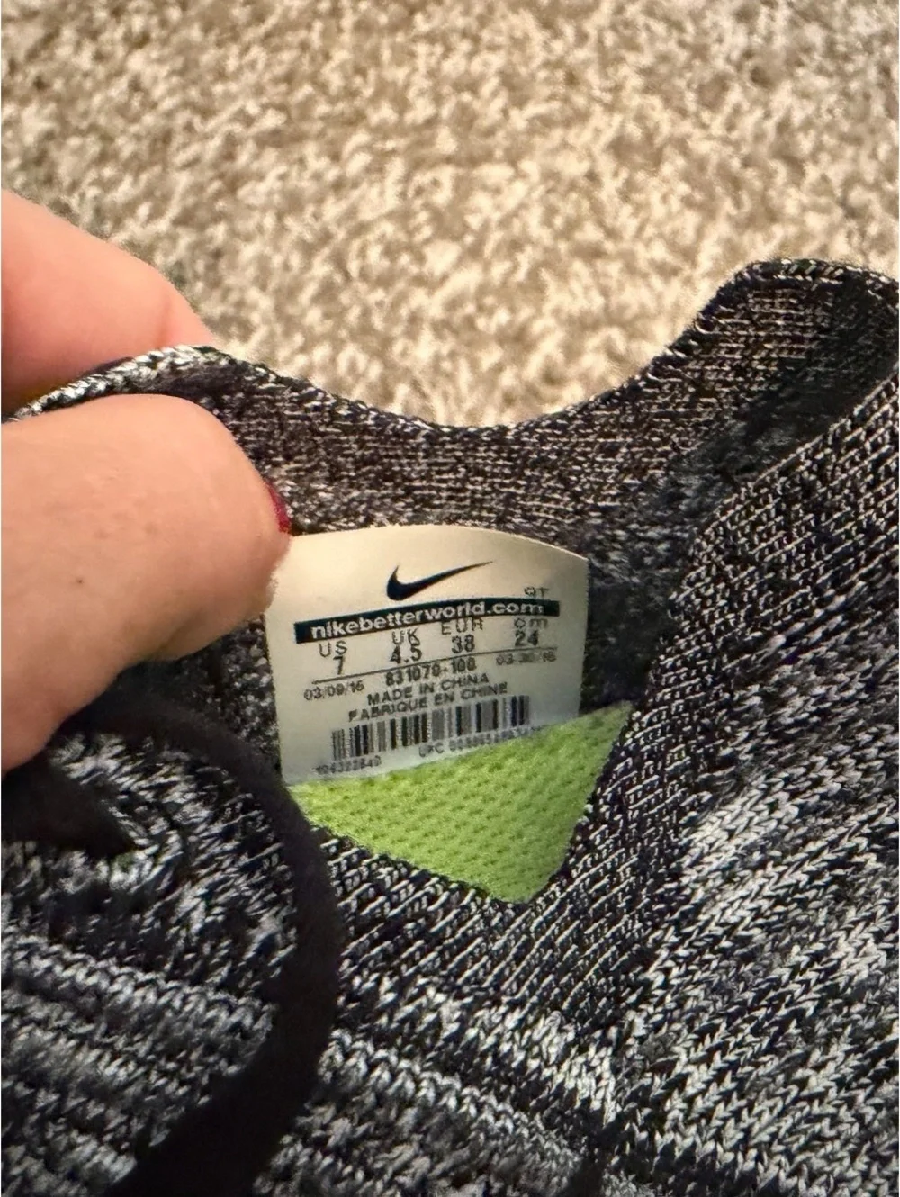 Nike Free Run RN Flyknit Oreo Shoes Women’s 7